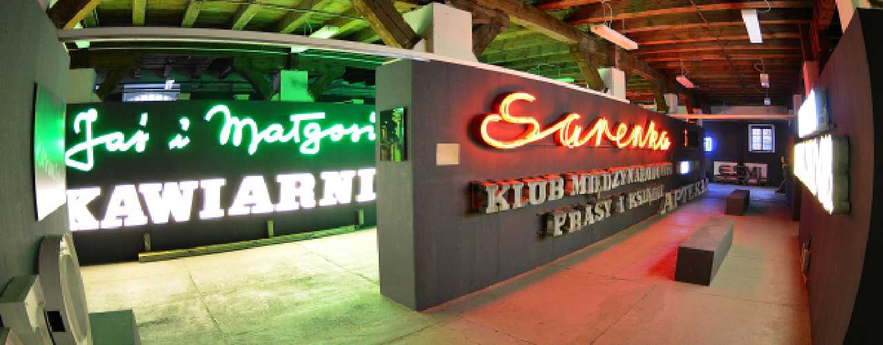 Neon Muzeum Warszawa – pierwsze takie miejsce w Polsce